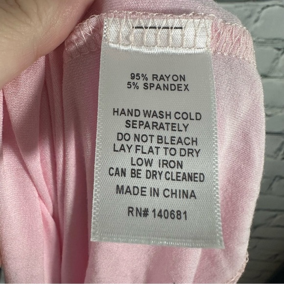 The Smurfs x Unique Vintage NEW NWT Floral Pink Graphic TShirt Top Size 2x/18 - Picture 6 of 11